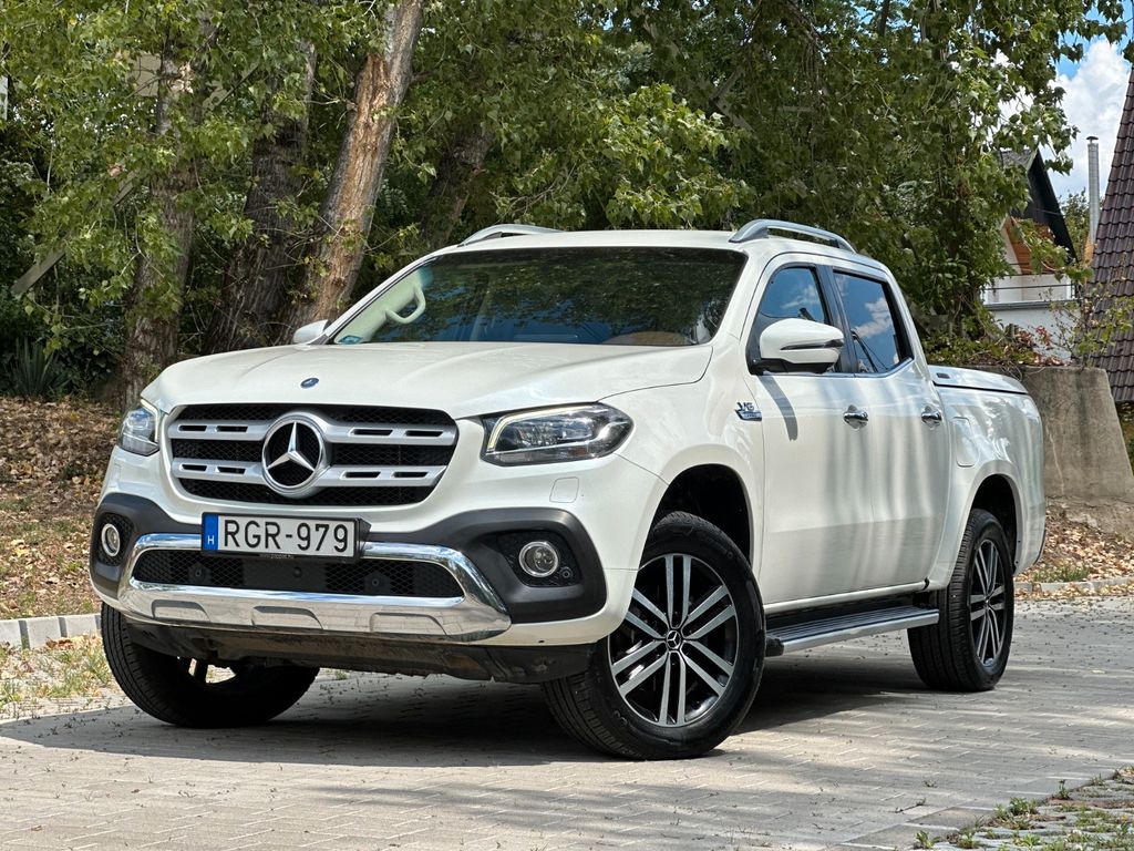 Image of Mercedes-Benz X 350