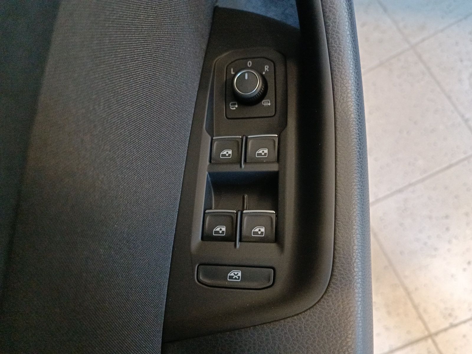 Volkswagen Passat Variant - Bild 16