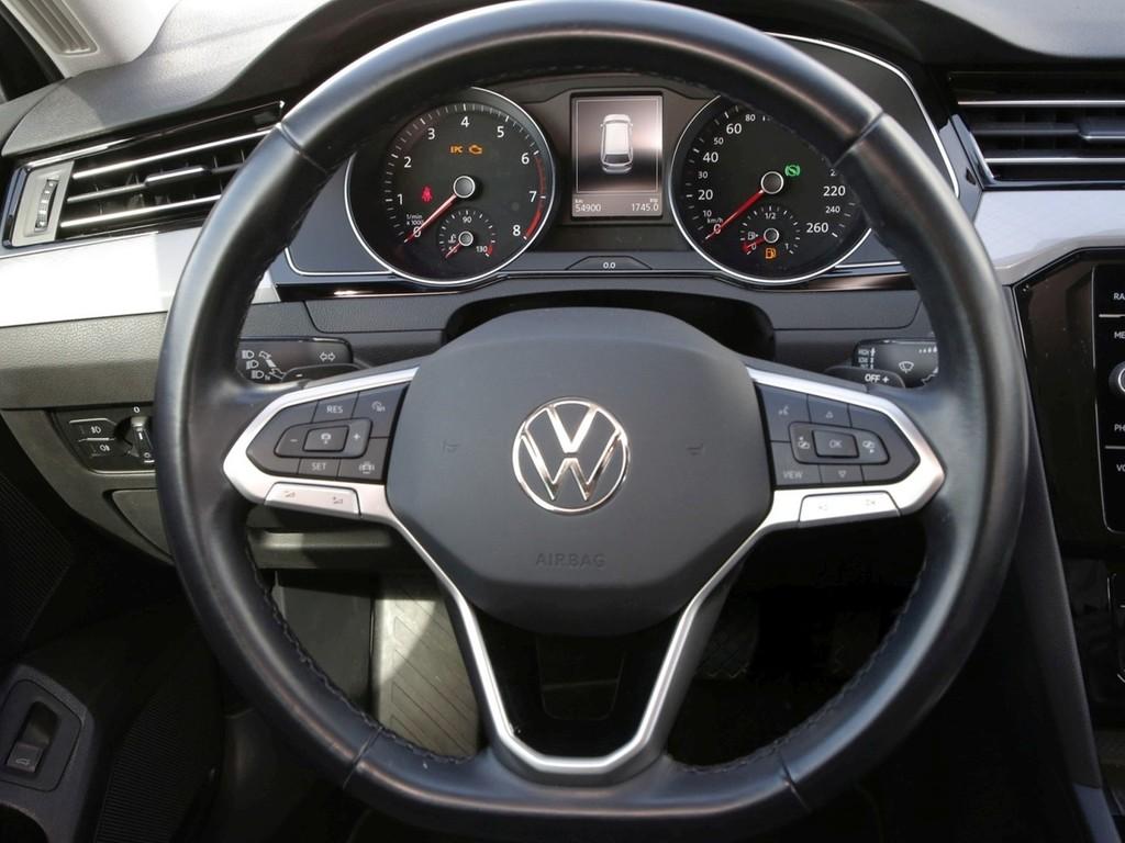 Volkswagen Passat Variant 1.5 TSI DSG Business 16" ACC NAVI