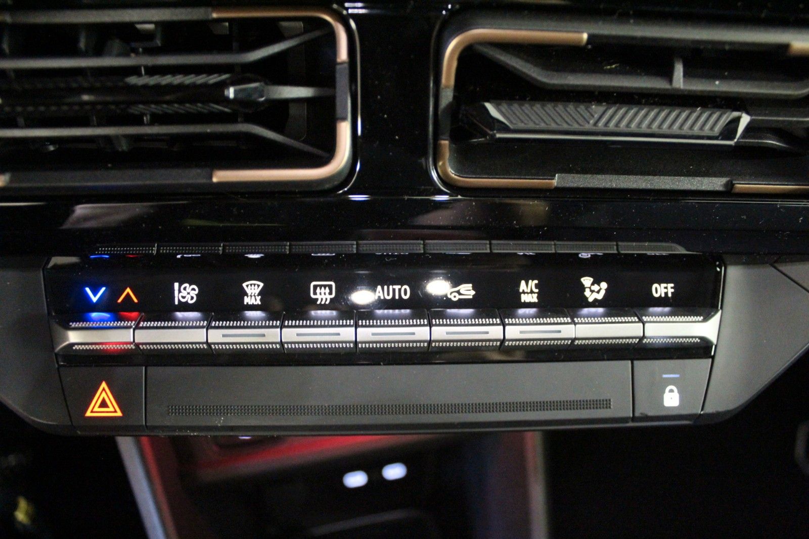 Fahrzeugabbildung Renault R 4 150 Comfort Range Techno*Winterpaket*