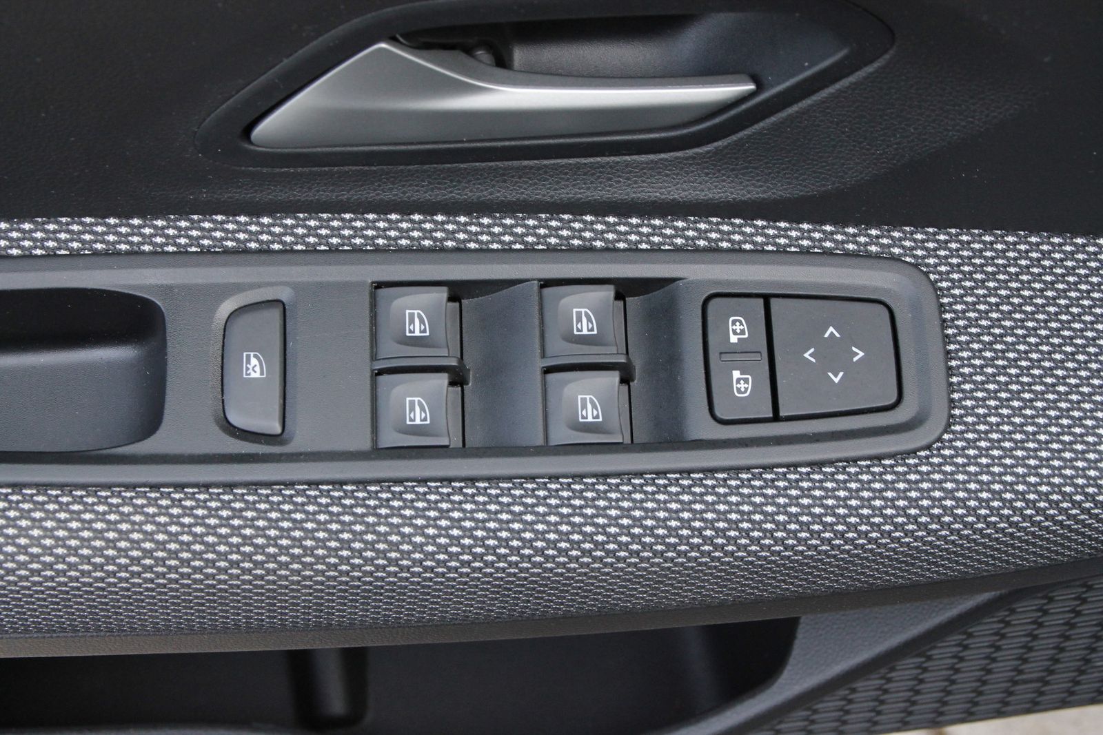 Fahrzeugabbildung Dacia Sandero Expression TCe 90 CVT