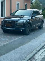 Audi AUDI Q7 3.0 7 pletzë - Audi A6 aus 2006: 3.0