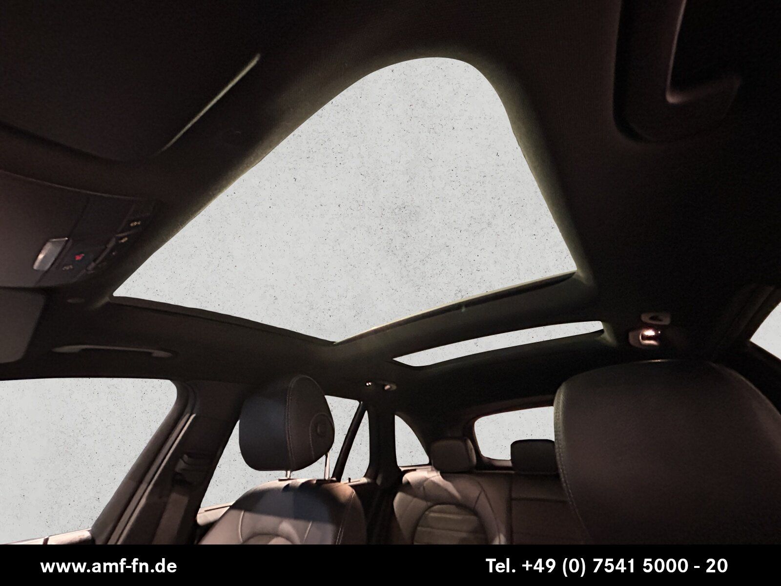 GLC 200 4MATIC AMG-LINE AHK PANO KESSY DISTR RFK