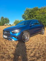Mercedes-Benz GLA 180 Progressive Advance Paket , 20 Zoll AMG 