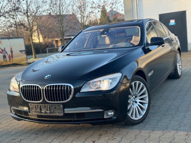 BMW 740d xDrive M-Sport/Nachts./HUD/Distr/Totw/Sofcl