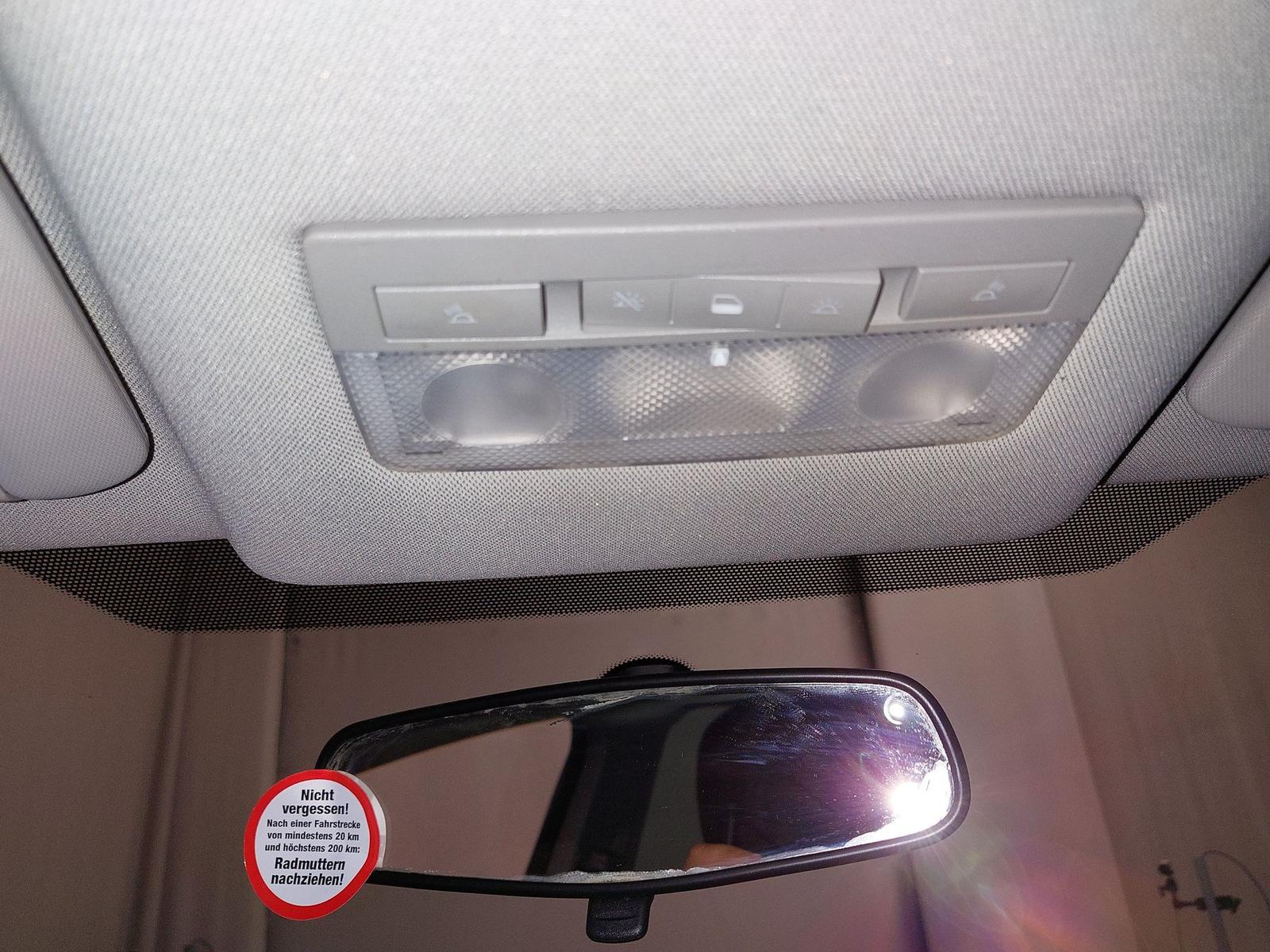 Opel Astra 2012 — photo 13