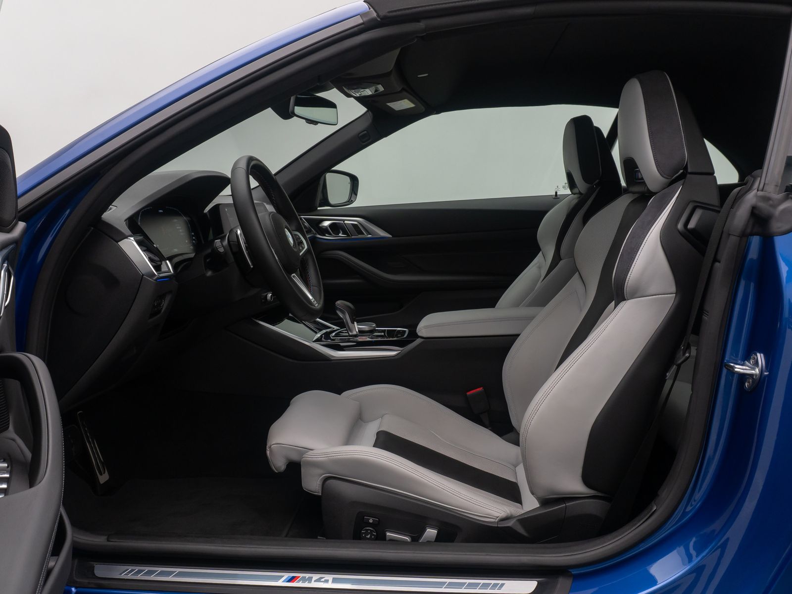 Fahrzeugabbildung BMW M4 Competition Cabrio DAB Laser HUD Alarm 19Zoll