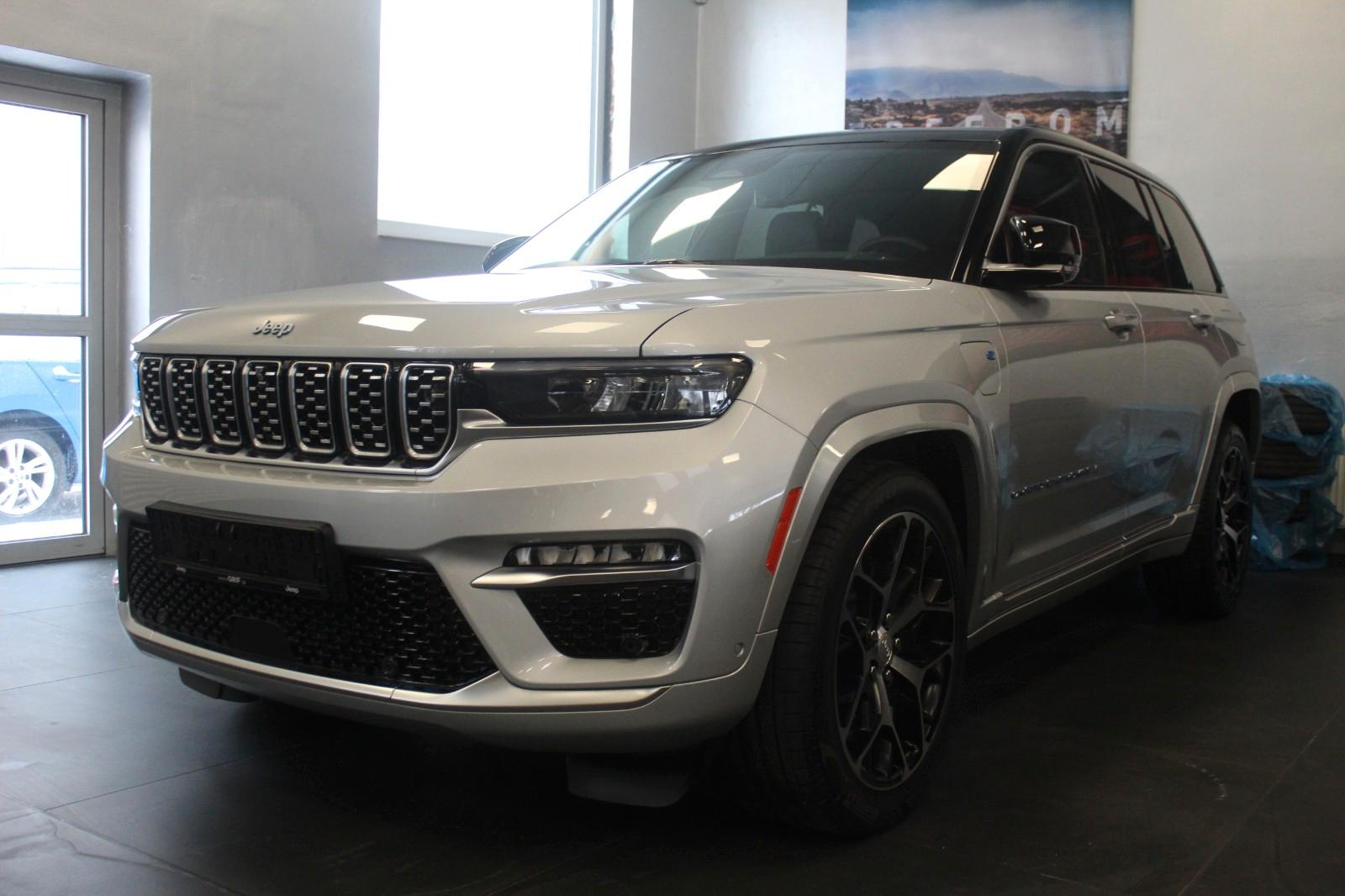 Jeep Grand Cherokee Summit Reserve Plug-In-Hybrid 4xe