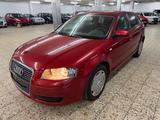 Audi A3 Sportback 1.6 Attraction/SHZ/Klimaauto/TÜVNEU - Audi A3 aus 2006: Sportback