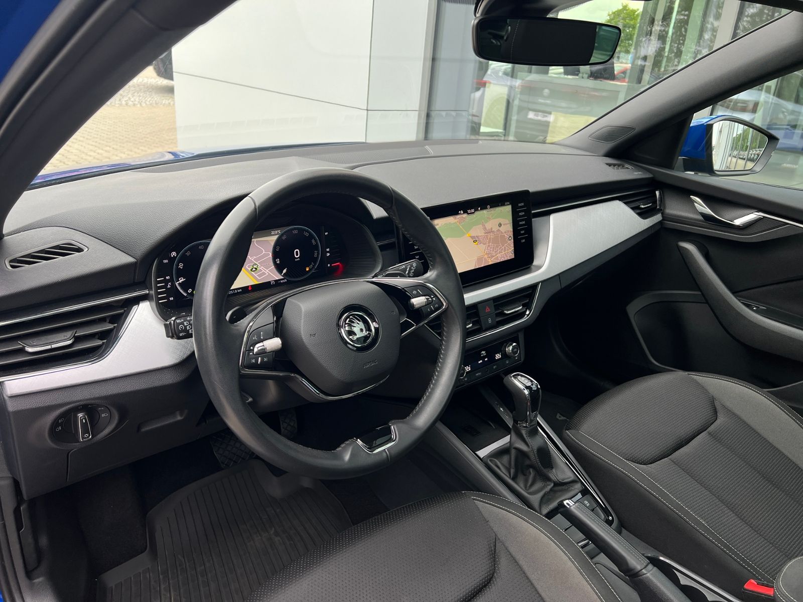 Fahrzeugabbildung SKODA Scala TOUR 1.0 TSI DSG *LED, Pano, Navi, 17"-LM*