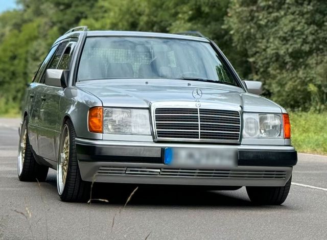 Mercedes-Benz MERCEDES-BENZ W124 T-Model (S124) E200 TE ...