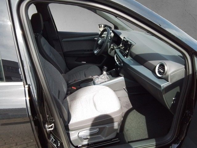 Fahrzeugabbildung SEAT Arona 1.0 TSI Xperience AHK 18''