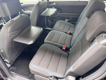 VW Touran 2.0 TDI IQ.DRIVE DSG + 7 Sitzer + AHK, Bild 12