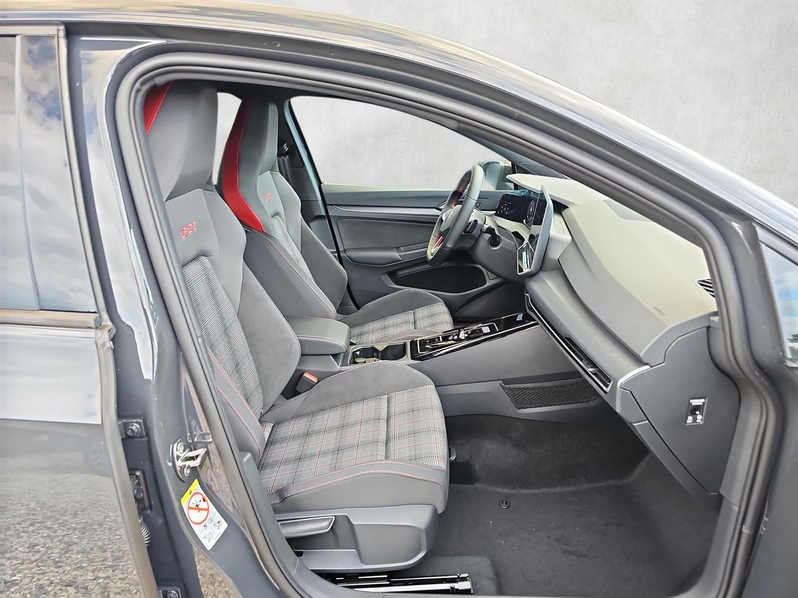 Volkswagen Golf 2.0 TSI DSG GTI / IQ.Light / Parklenkassist foto 11