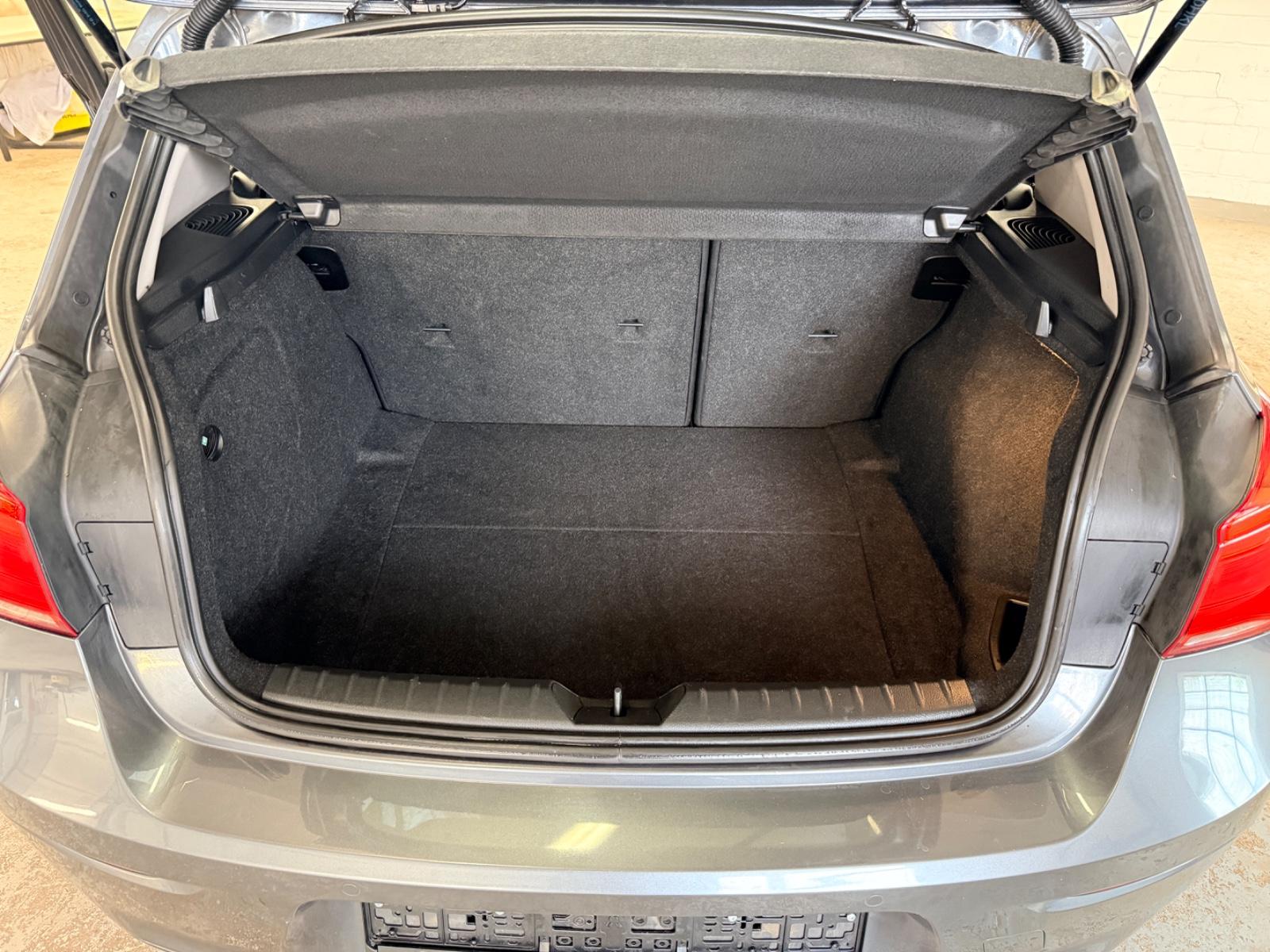 BMW 118i Aut. 5-türig Navi Shz PDC Tempo Klimaaut.