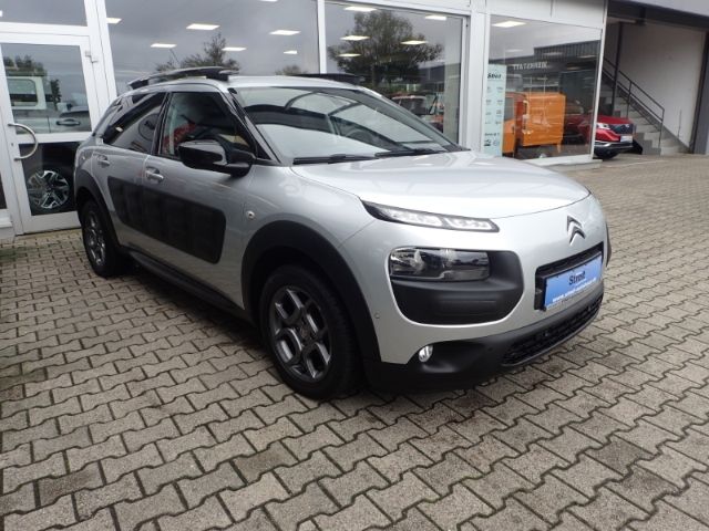 Fahrzeugabbildung Citroën C4 Cactus Shine 1.6 BlueHDi 100 FAP AHK Pano Nav