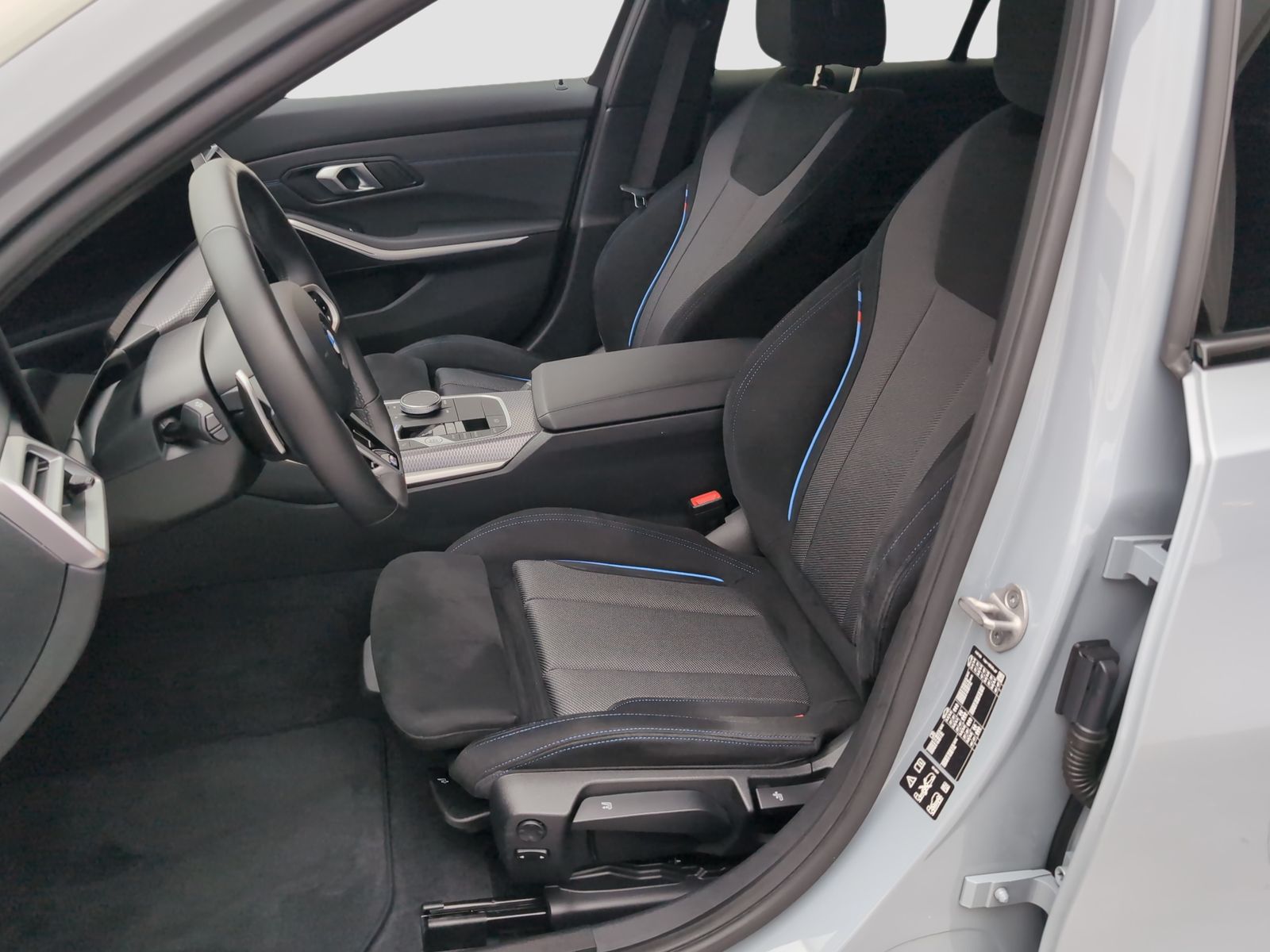 BMW 320 - Bild 8