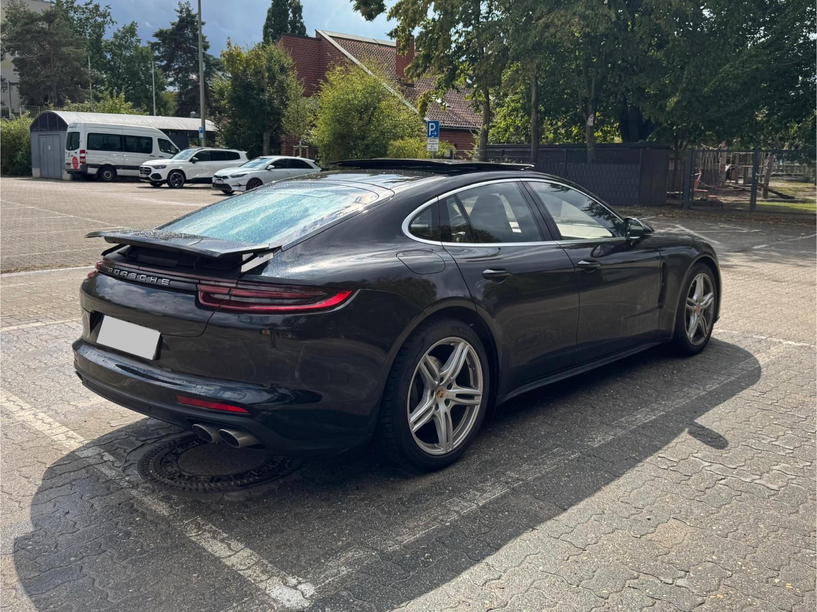 Porsche Panamera 4S Diesel 422PS V8 SAUBER LED PANORAMA