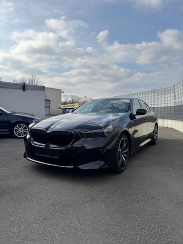 BMW 550 e xDrive M Sport Pro HUD PANO 360 B&W