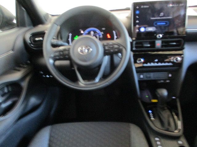 Fahrzeugabbildung Toyota Yaris Cross Hybrid FWD Teamplayer