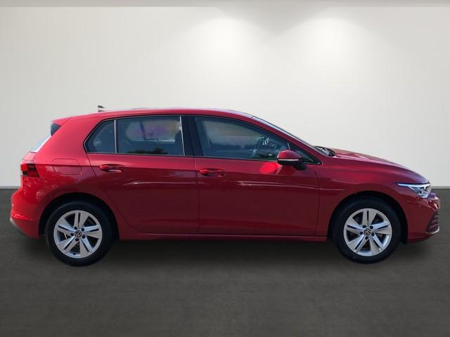 Volkswagen Golf VIII Lim. 1.5TSI Life NAVI+ACC+STNDHZG+++