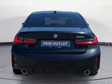 BMW 320i M Sportpaket Navi Tempom.aktiv Head Up 360° - BMW 320 Limousine 320i m sportpaket mit Benzin-Antrieb