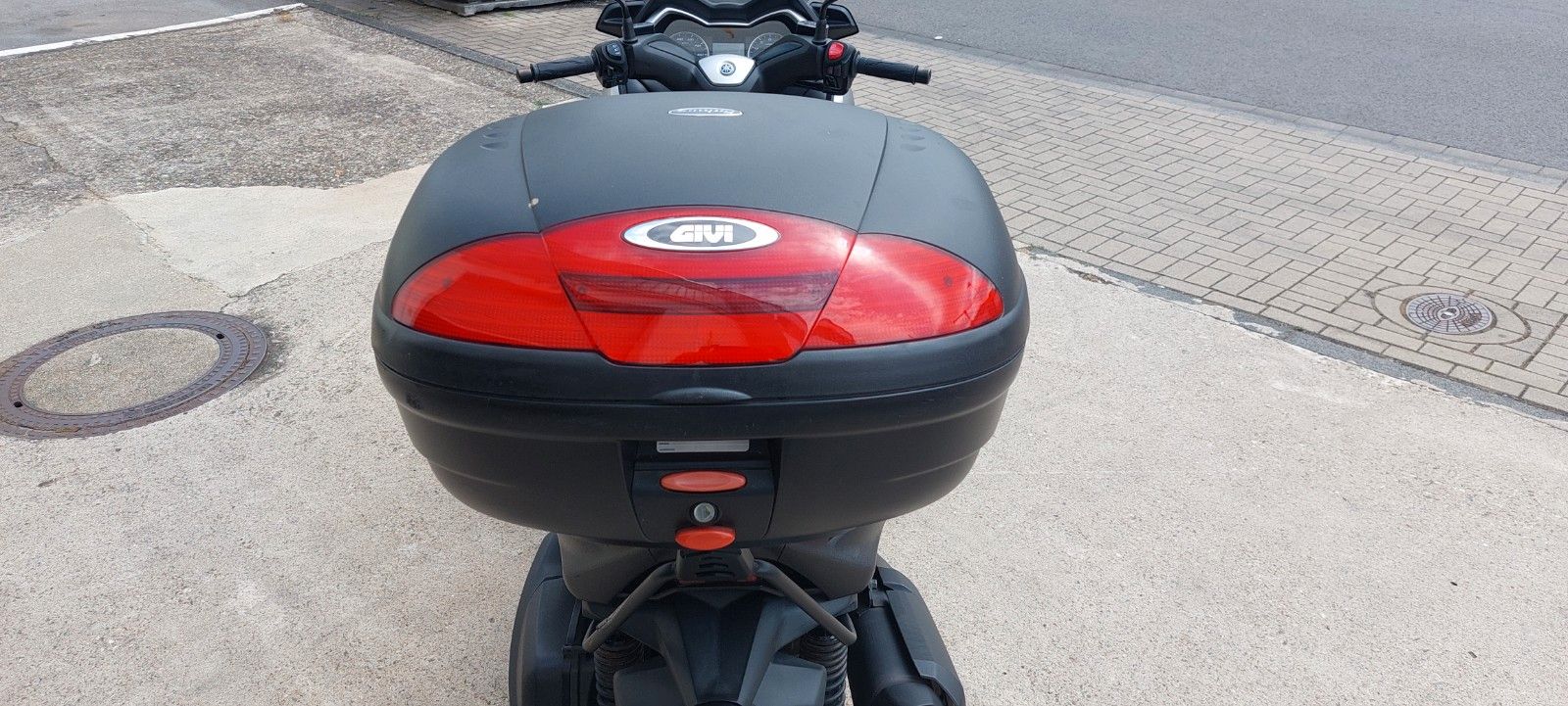 Fahrzeugabbildung Yamaha X-Max 300  Super Zustand 1. Hand
