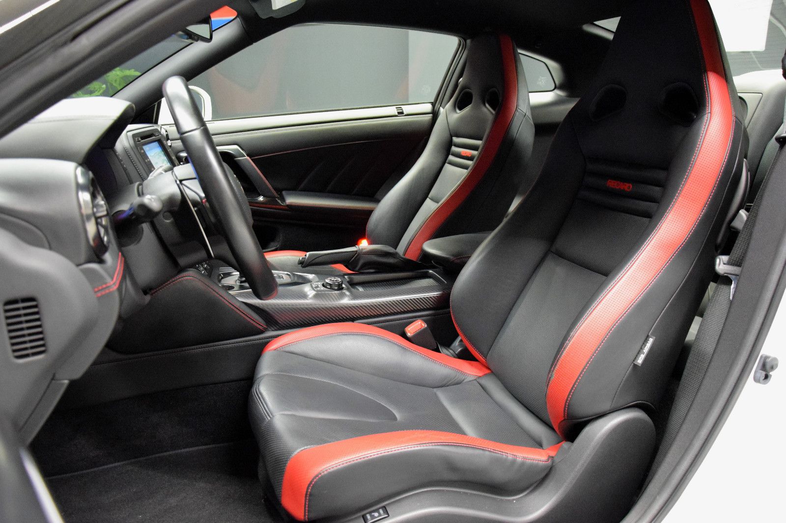 Fahrzeugabbildung Nissan GT-R Black Edition Originalzustand, 2.Hand Dt.Fa