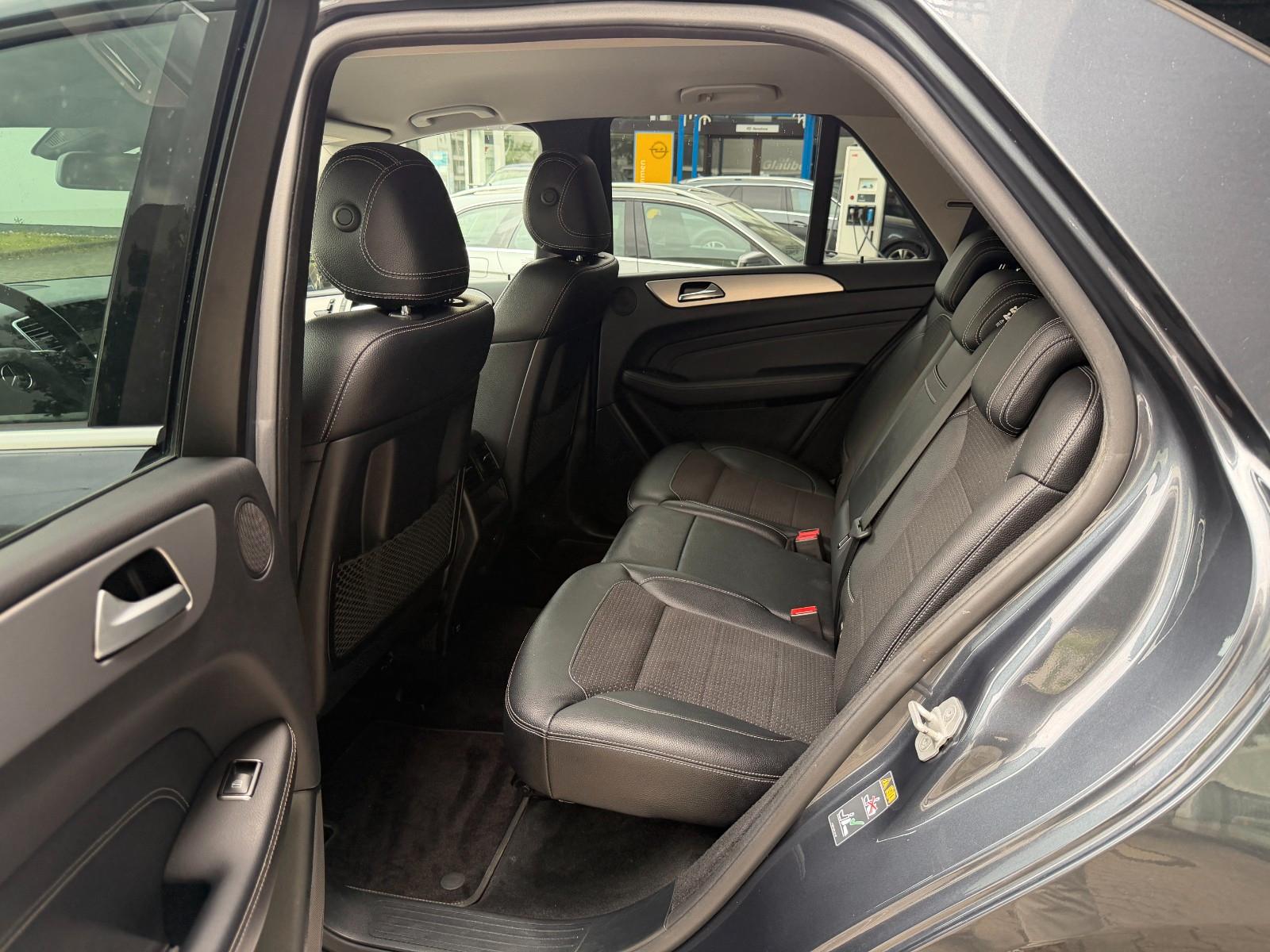 Mercedes-Benz ML 250 CDI BlueTec/4Matic/AMG/Xenon/Navi/1.Hand