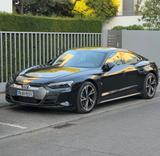 Audi e-tron GT quattro - - schwarze Audi e-tron GT