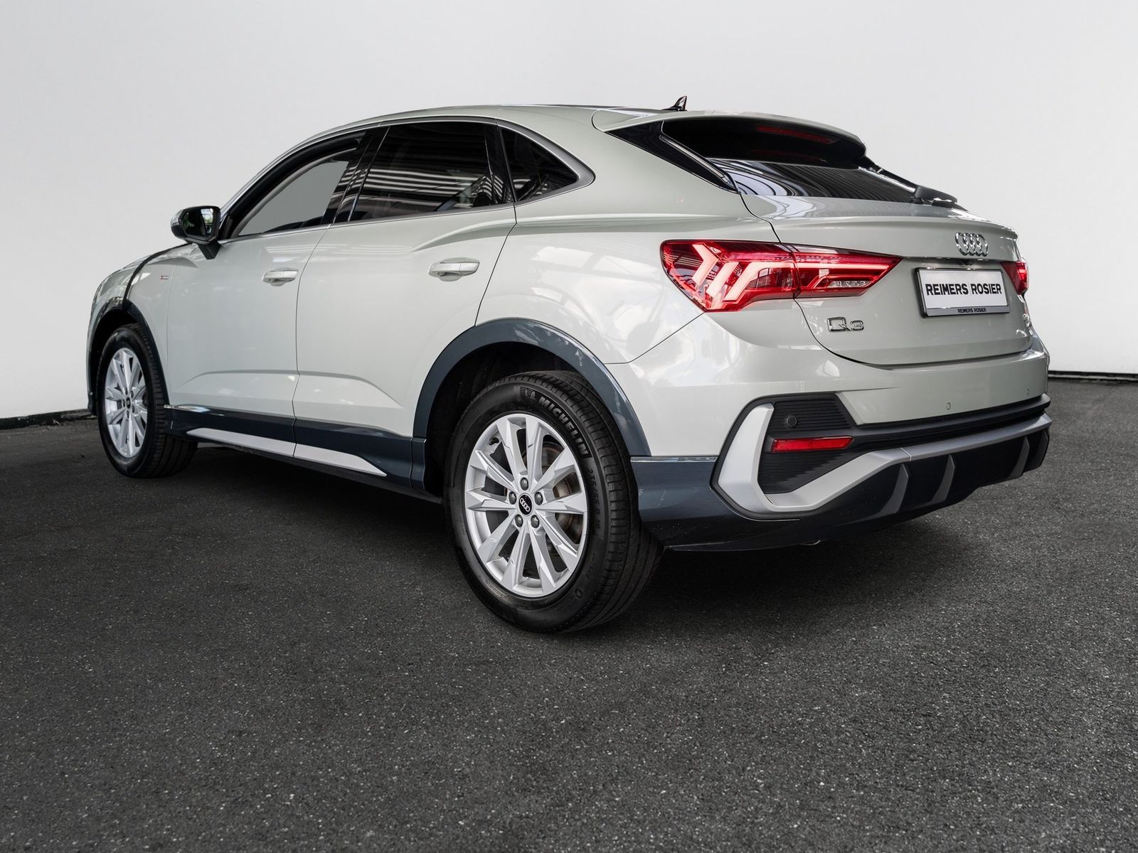 Audi Q3 Sportback S line S line 35 TDI quattro 110(15 foto 4
