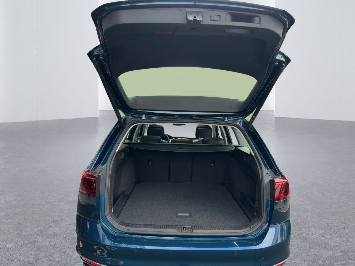 Volkswagen Passat Variant - Bild 8