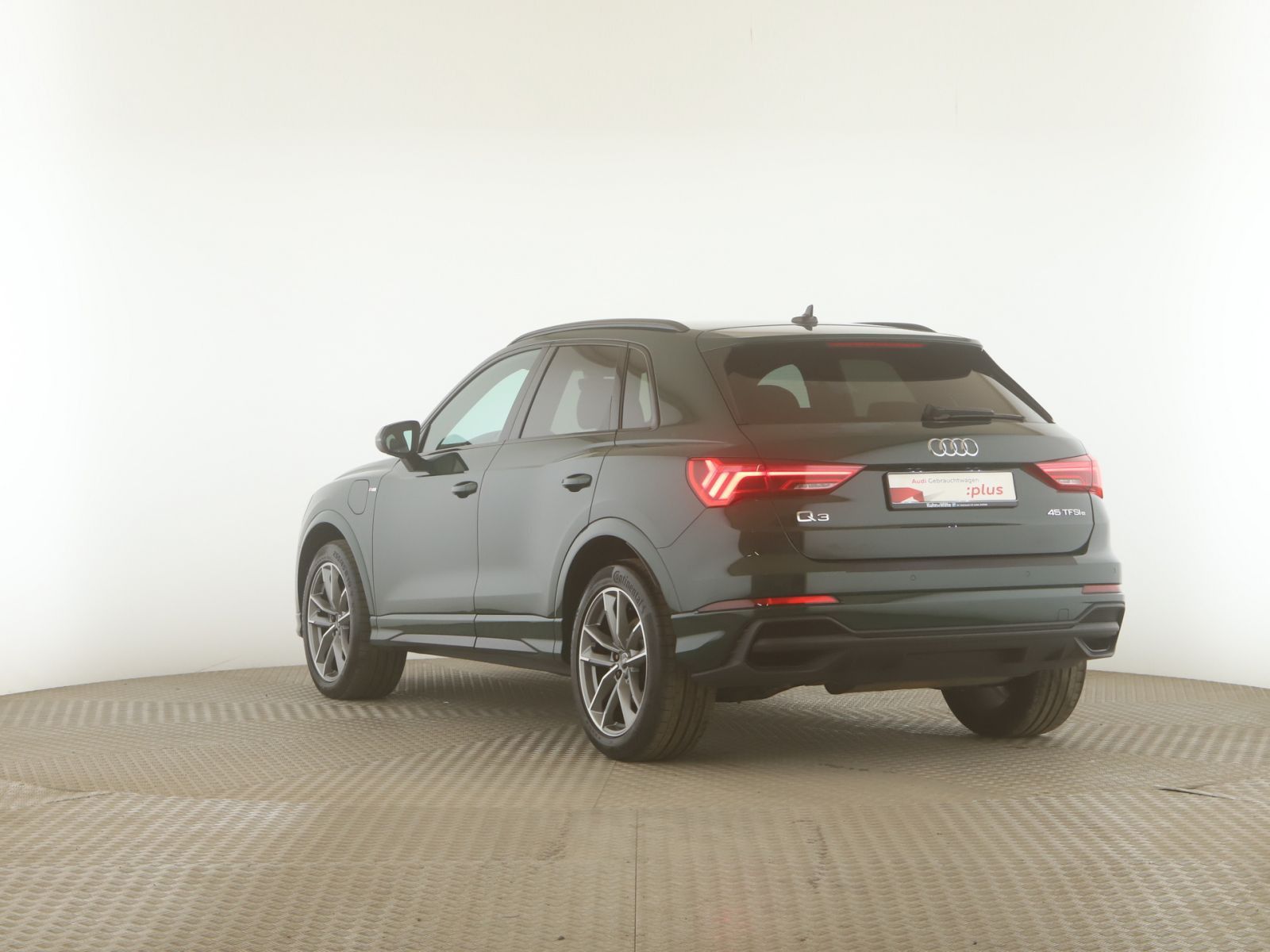 Audi Q3 45 TFSIe S line HYBRID+AHK+Matrix+PDC+SitzH+M foto 5
