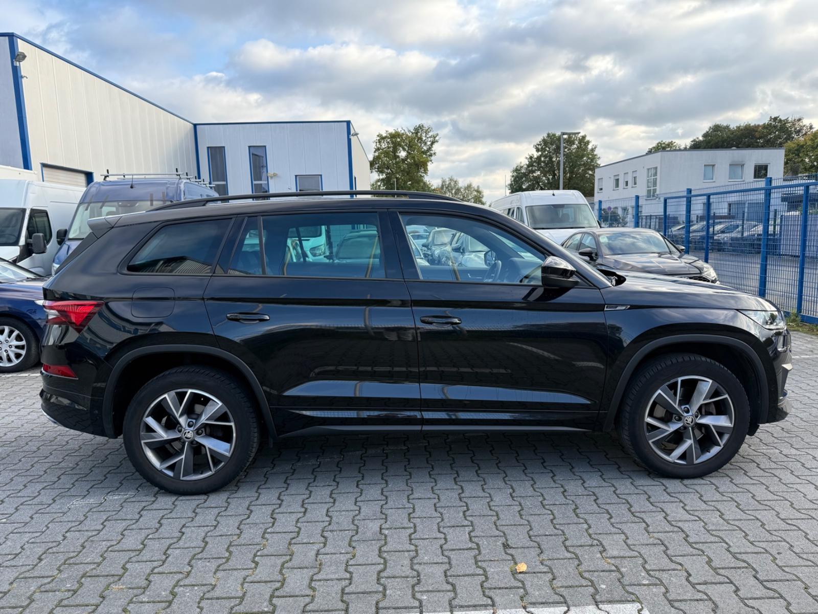 Skoda Kodiaq Sportline 4x4 1.HAND/PANORAMA/LEDER/ACC