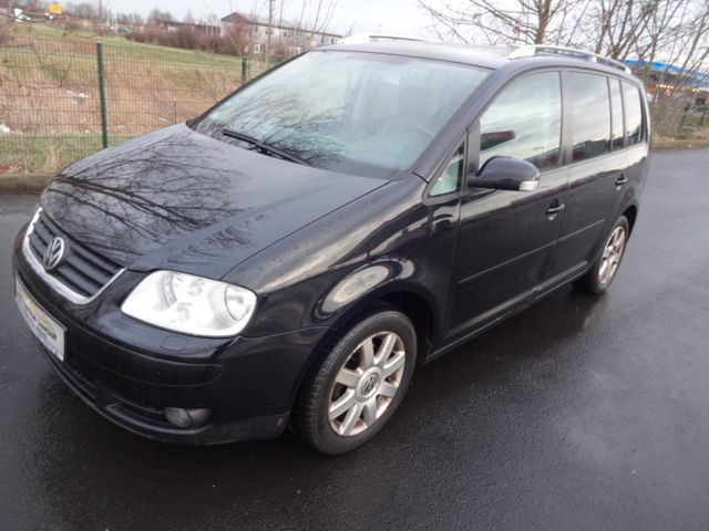 Volkswagen Touran Highline 2 Liter 7 Sitze