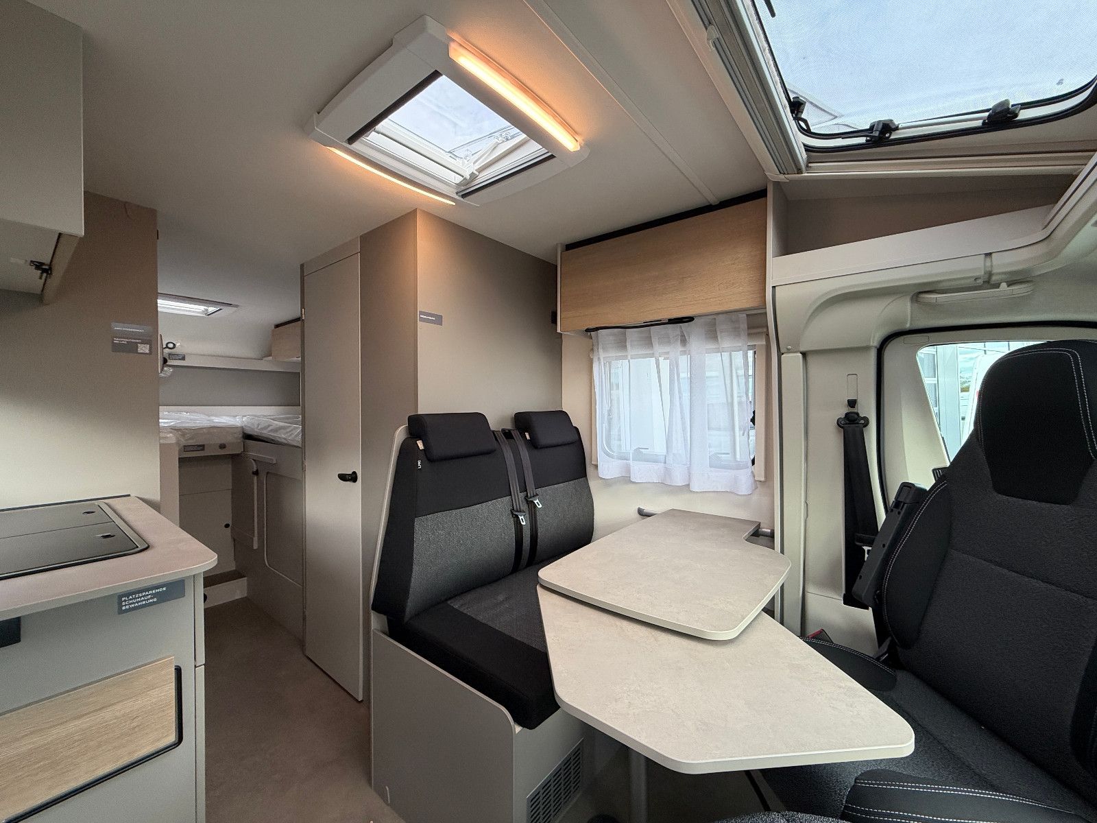 Fahrzeugabbildung LMC Tracer 670 V