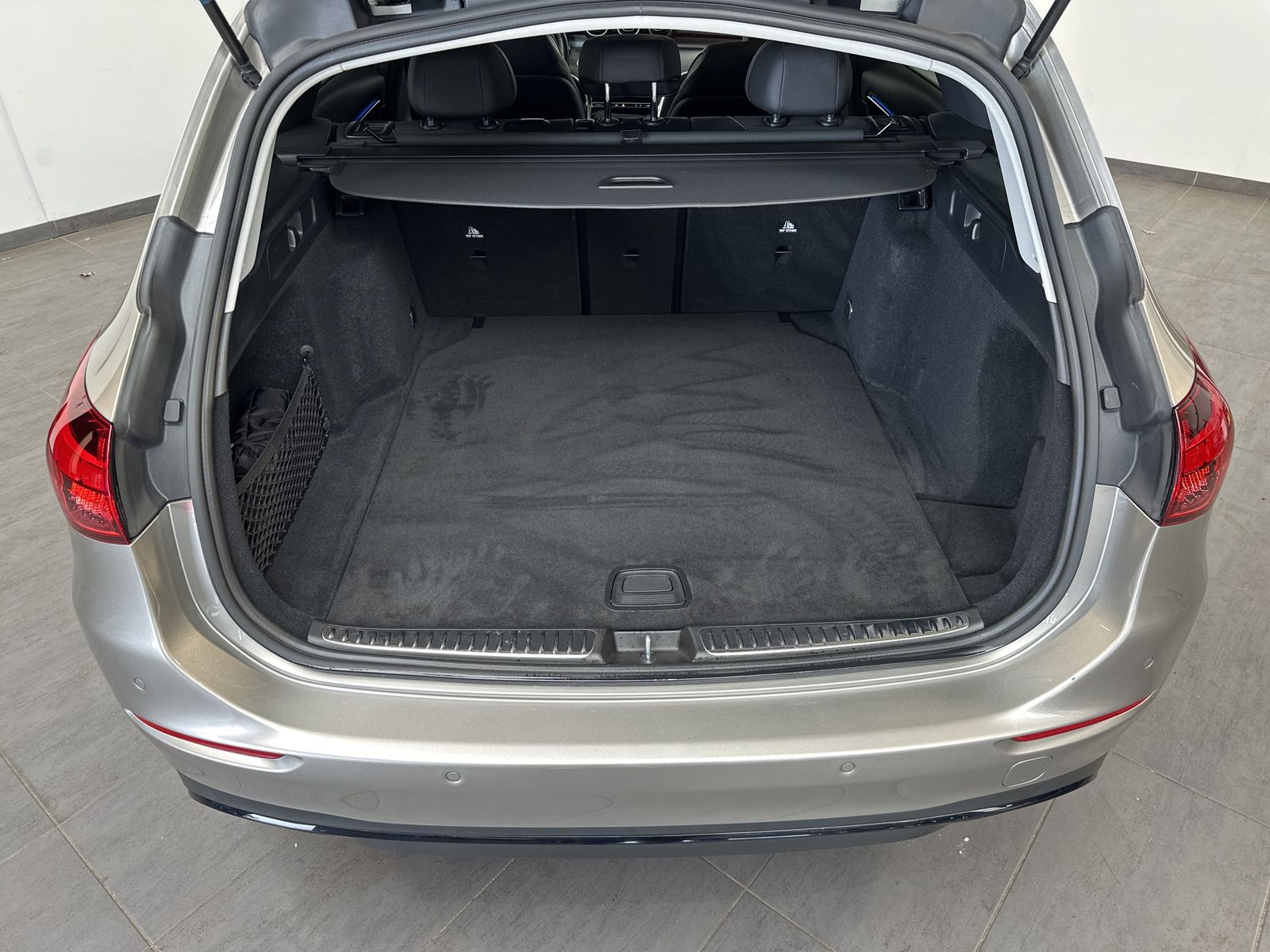 Fahrzeugabbildung Mercedes-Benz C 200d T Avantgarde NIGHT+NAV+LED+AHK+KAM+CARPLA