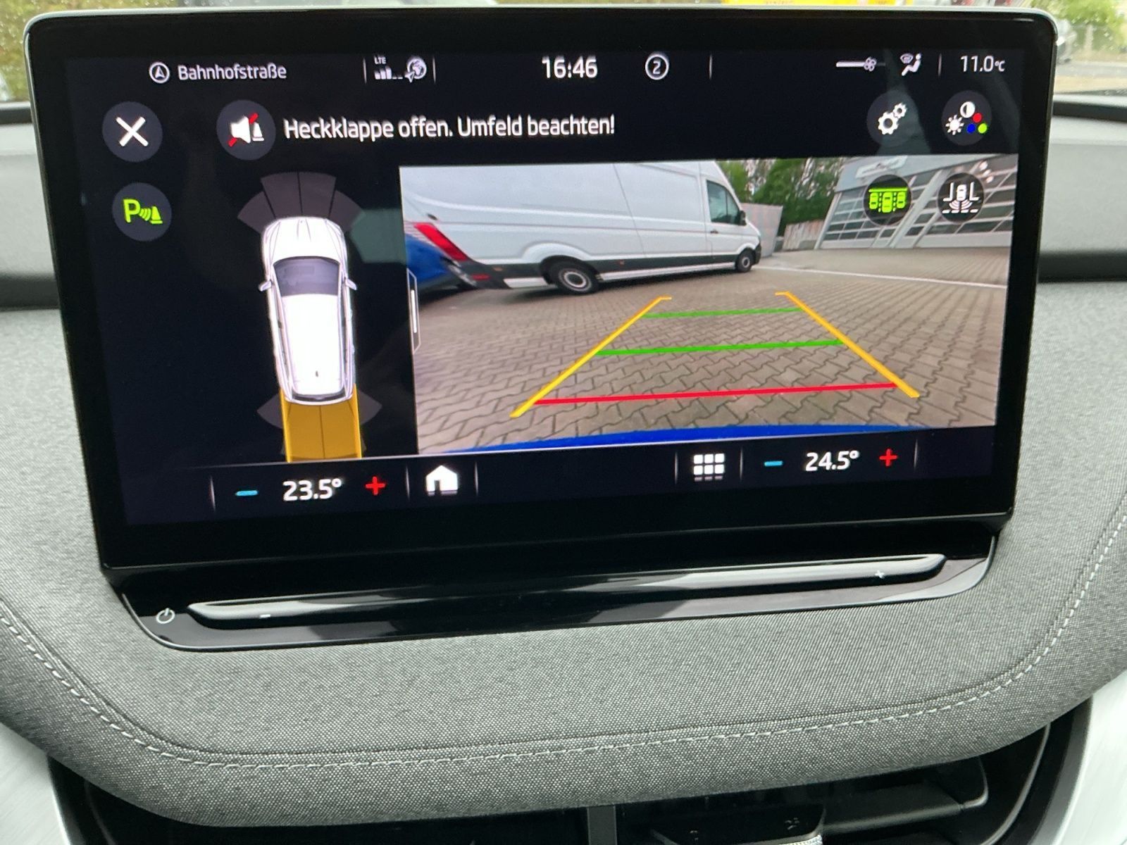 Skoda Enyaq - Bild 18