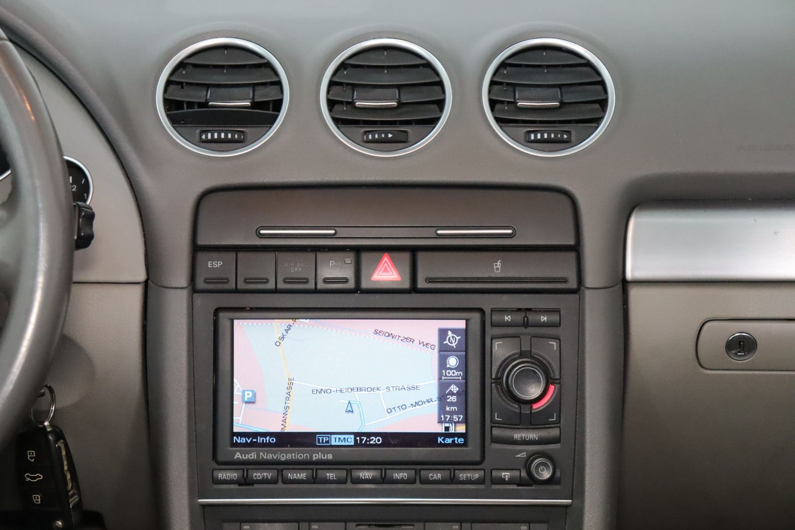 Fahrzeugabbildung Audi A4 Cabriolet 2.0 TDI Top-Zustand * Automatik