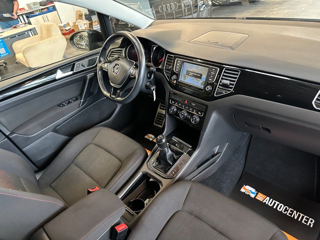 Volkswagen Golf *1-Hand*ACC*2-ZONEN*NAV*SitzHZ*