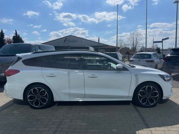 Fahrzeugabbildung Ford Focus ST-Line