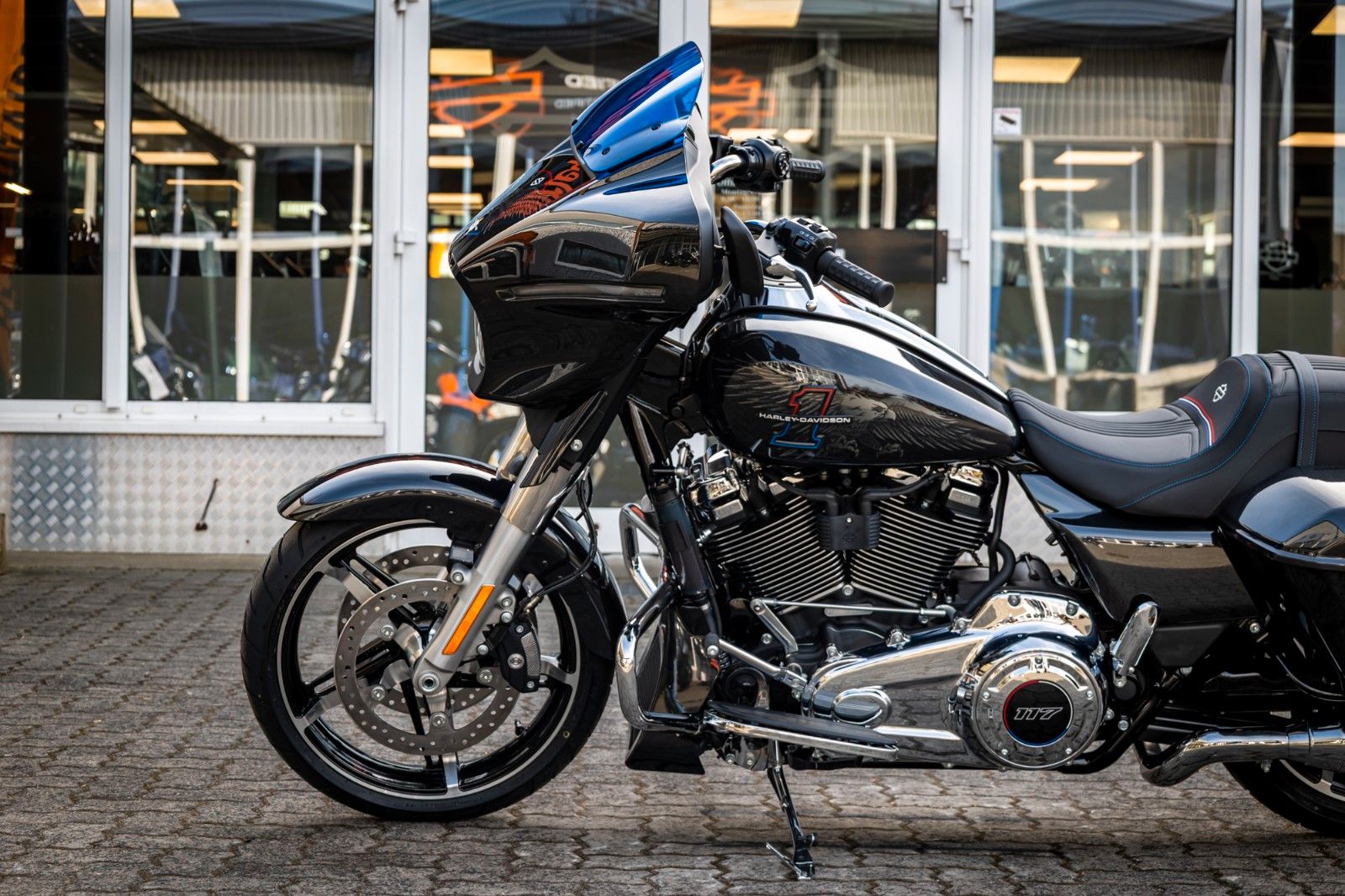 Fahrzeugabbildung Harley-Davidson Street Glide FLHX MY26 117 CUI