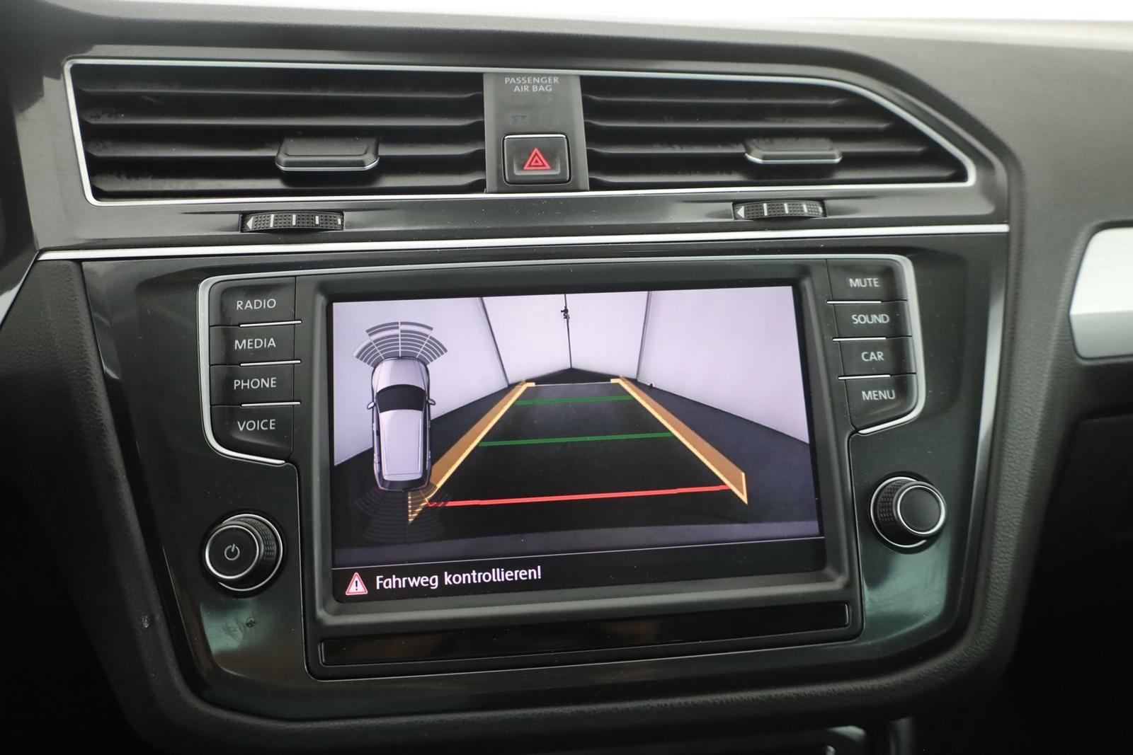 Volkswagen Tiguan 1.4 TSI Comfortline LED AHK Kamera ACC