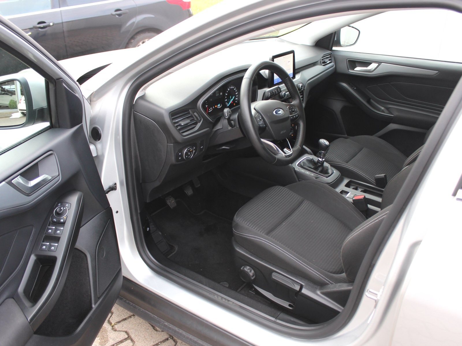 Fahrzeugabbildung Ford Focus Titanium 1,5 EcoBlue Start/Stopp