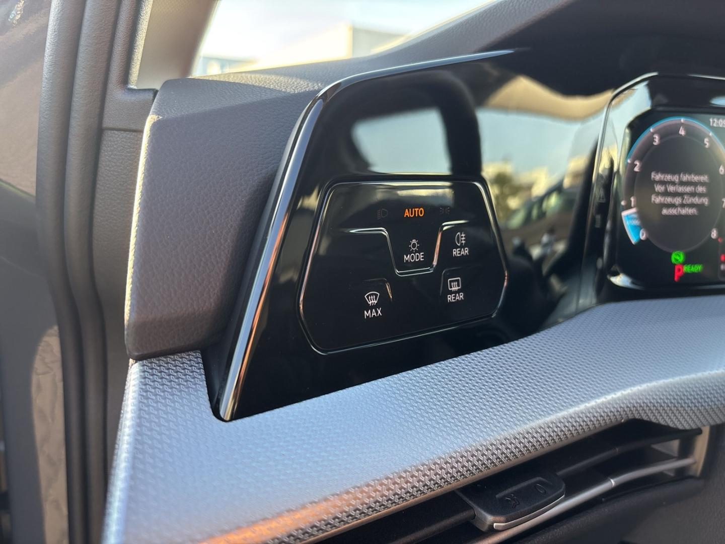 Volkswagen Golf GOAL 1,5 eTSI AHK-el. klappb. Digitales Coc, миниатюра 19