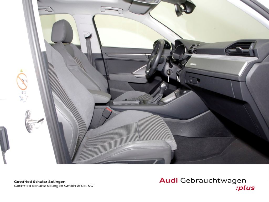 Audi Q3 Sportback 35 TDI quattro S-line Pano foto 9