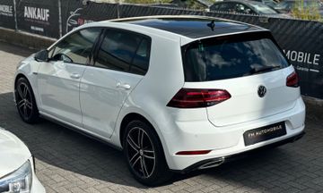 Volkswagen Golf - 8