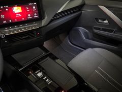 Fahrzeugabbildung Opel Astra L 1.2 Turbo GS -- Navi Pro/Tech-Paket1/AHK