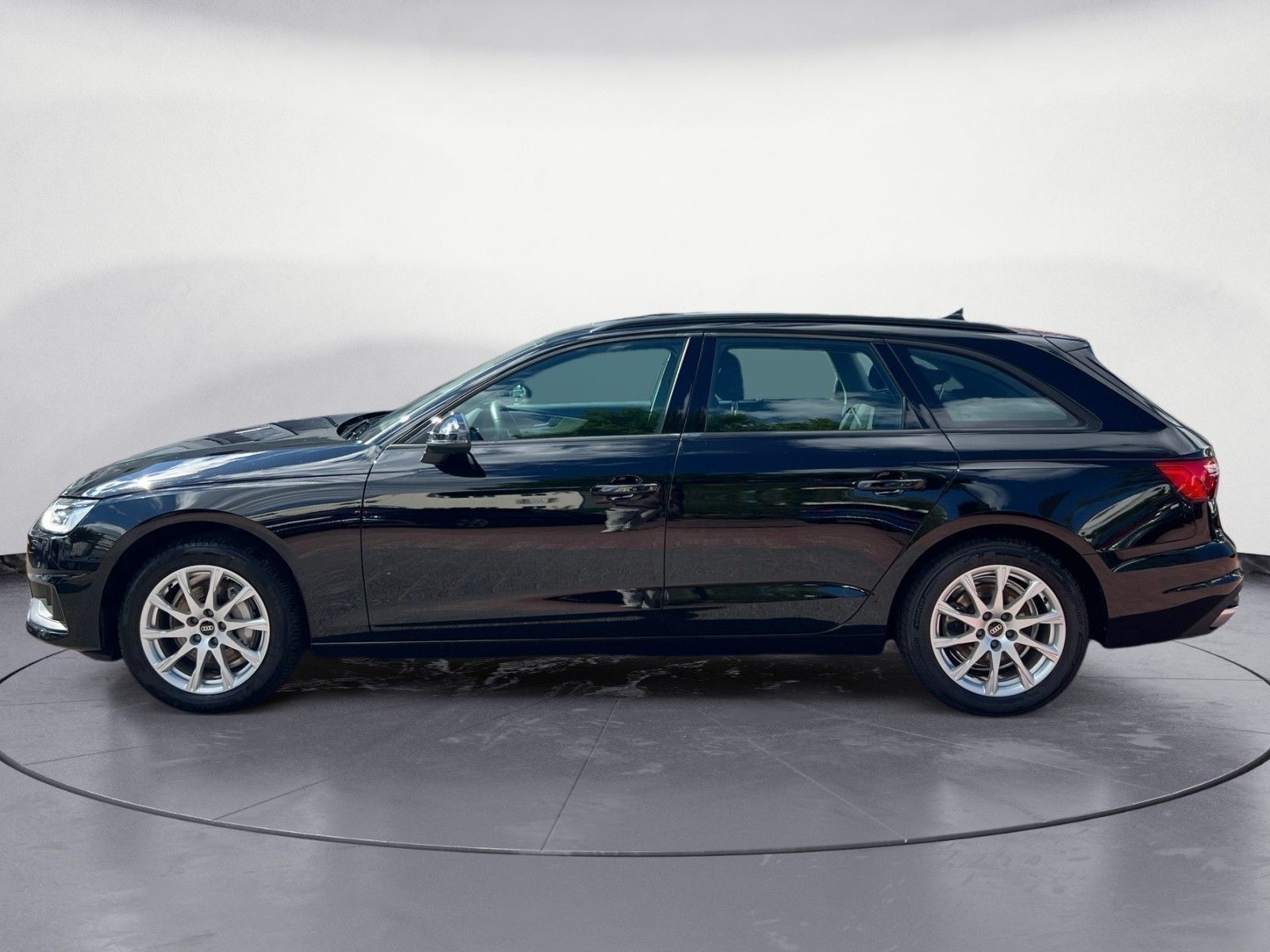 Audi A4 Avant 40 TDI quattro imagem 3