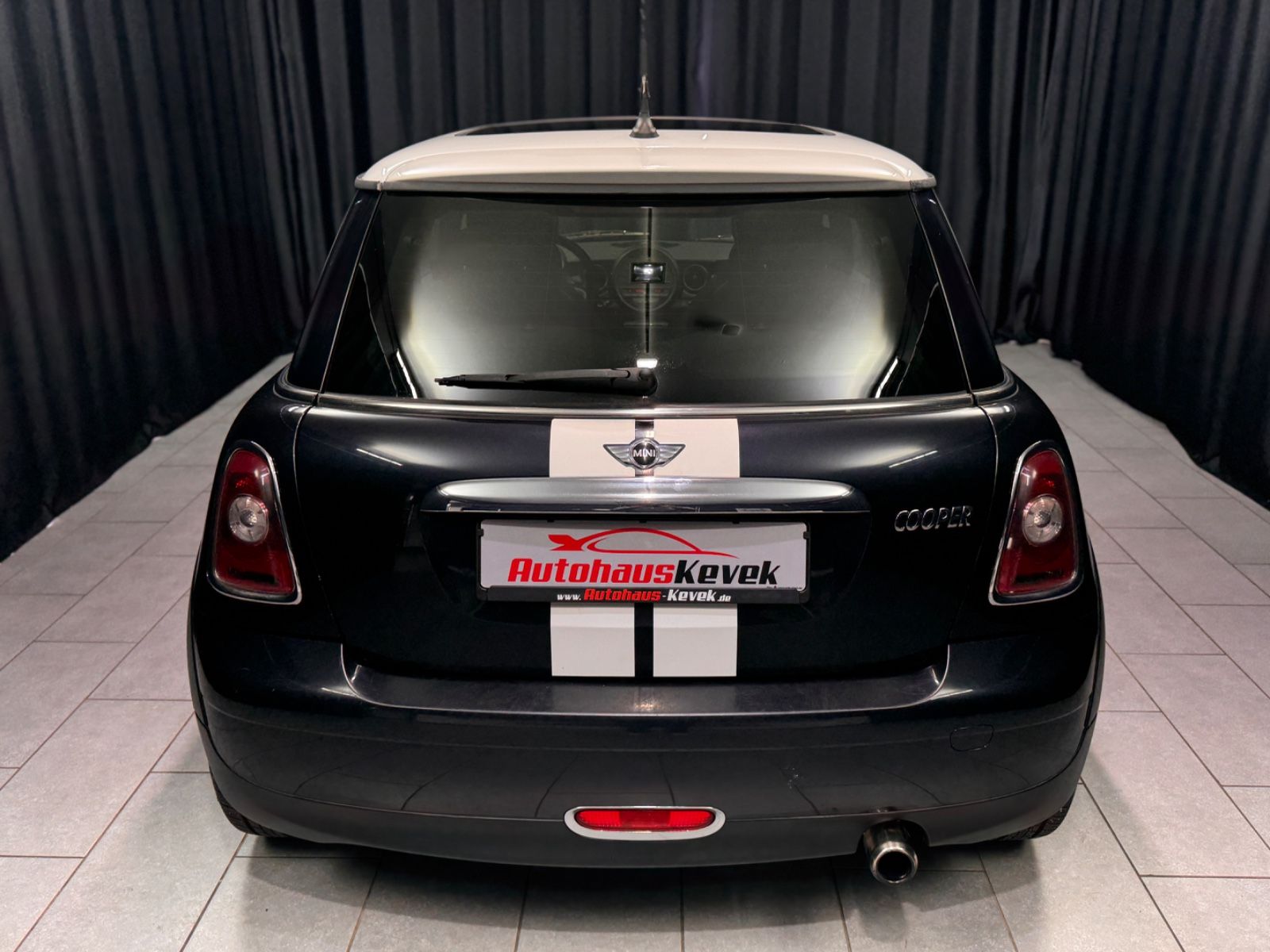 Fahrzeugabbildung MINI COOPER Mini Cooper|PANORAMA|XENON|AUTOMATIK|